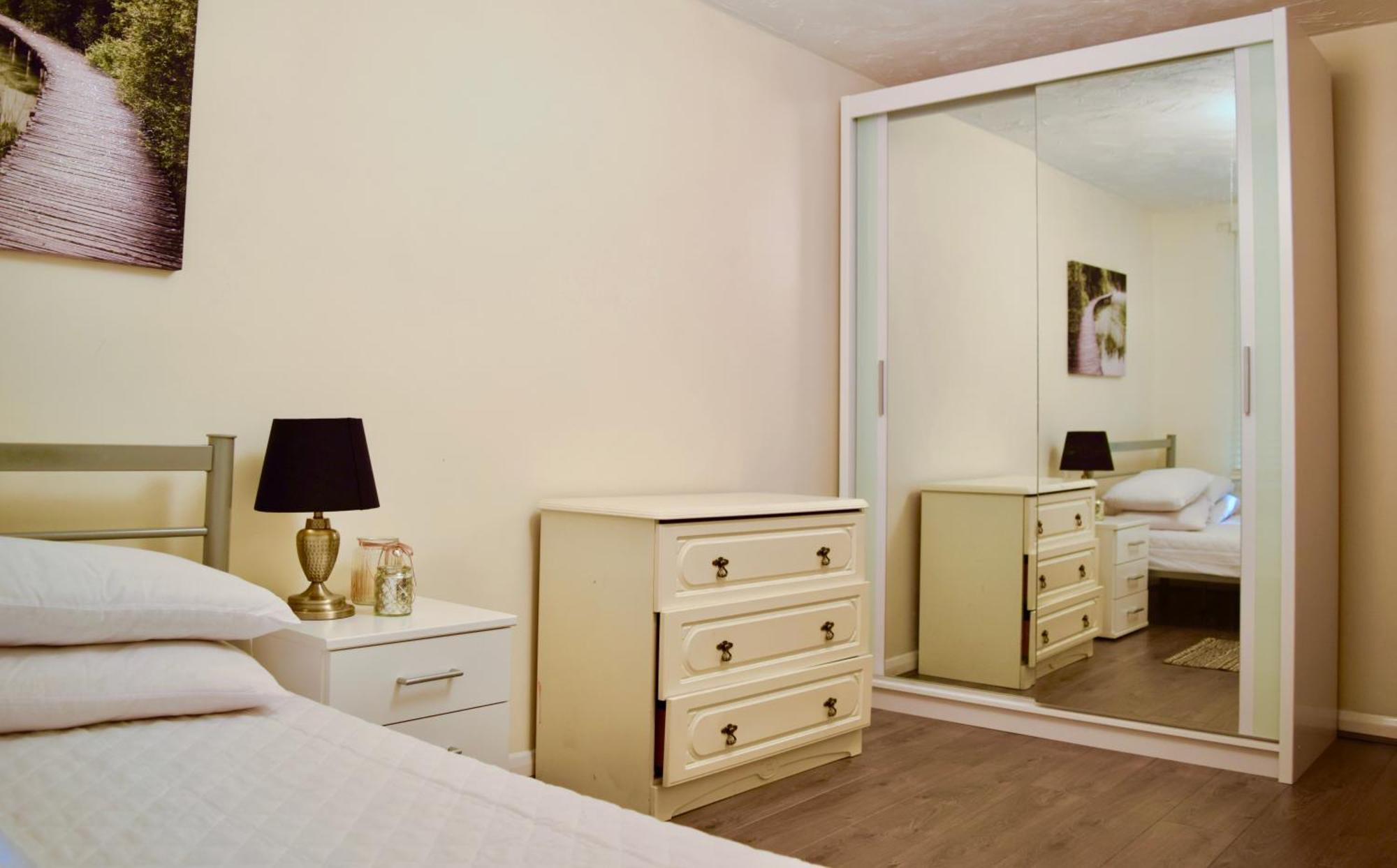 Stylish And Homely 4 Bedroom Home In East 런던 외부 사진
