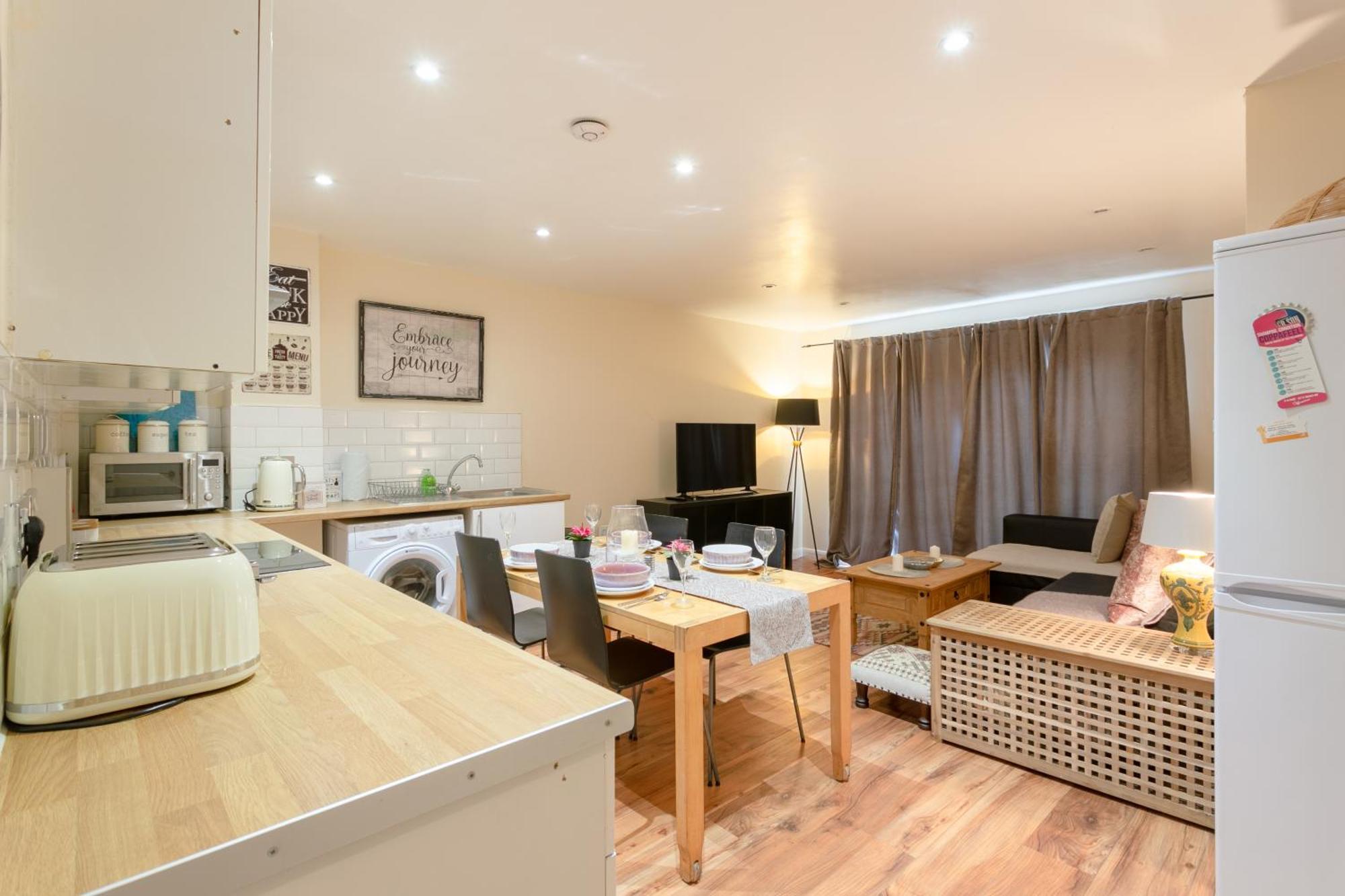 Stylish And Homely 4 Bedroom Home In East 런던 외부 사진